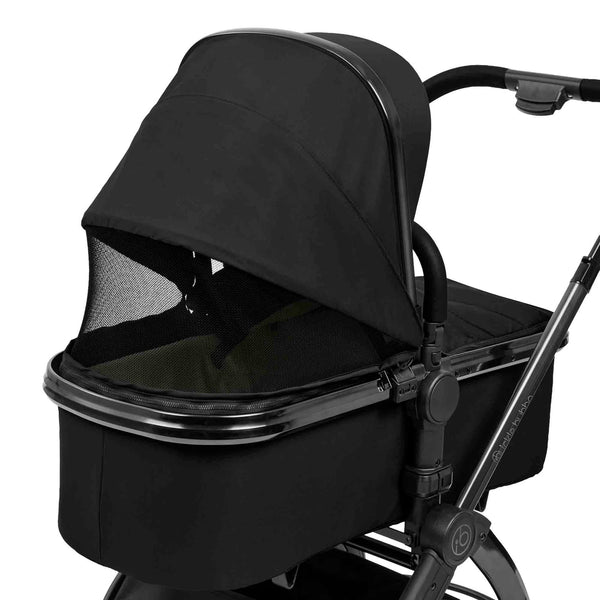 Ickle Bubba Stomp Luxe Elements Edition 16 Piece Travel System with Nimbus i-Size Car Seat & Radial i-Size Plus Spin Car Seat – Raven Black