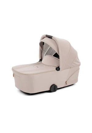 BabyStyle Oyster Vee 4 in 1 Travel System – Vanilla
