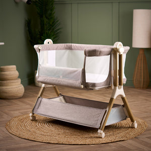 OBaby Cloud Bedside Crib Bundle Including Fitted Sheets – Nutmeg
