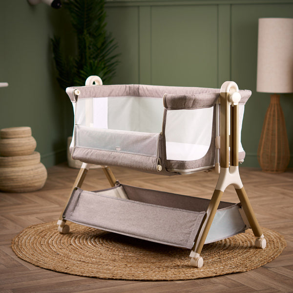 OBaby Cloud Bedside Crib Bundle Including Fitted Sheets – Nutmeg