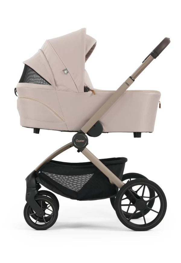 BabyStyle Oyster Vee 4 in 1 Travel System – Vanilla