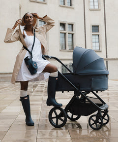 Venicci x Hunter Upline 3 Navy 4-in-1 Plus Travel System with ISOFIX Base & Home Stand
