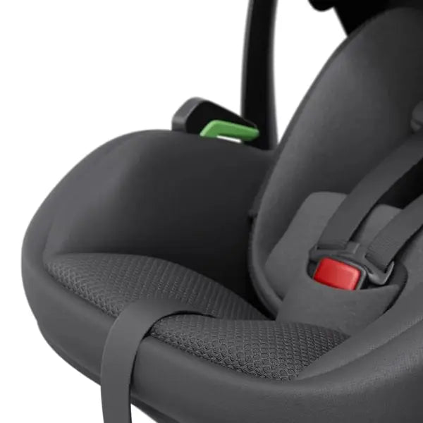 Avionaut Pixel 3 Infant Carrier – Black (40–86cm | 0–13kg)