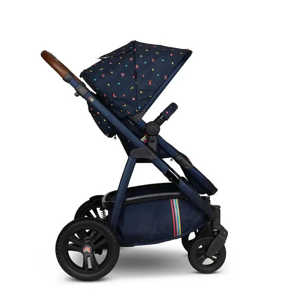 Cosatto Wow 3 Rotate Bundle – Doodle Days | Travel System with Carrycot + Acorn 2 i-Size Car Seat & Rotating Base General Cosatto