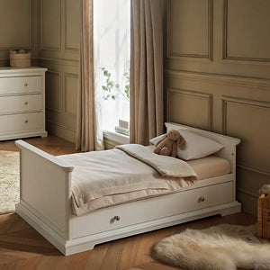 Cuddle Co Beaumont 2 Piece Nursery Furniture Set