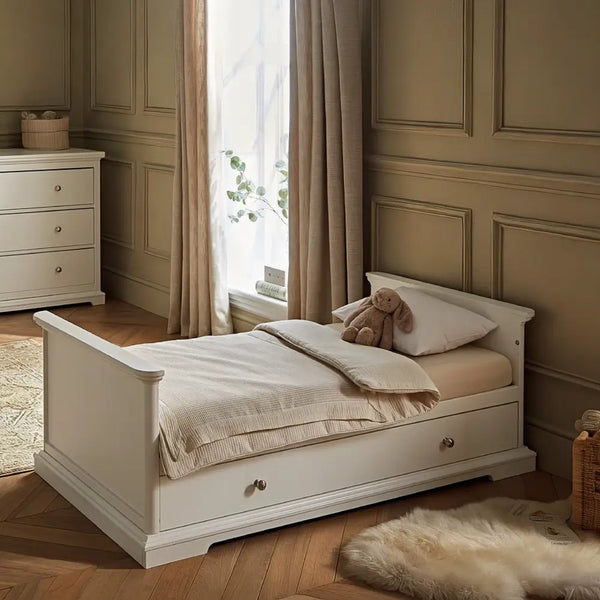 Cuddle Co Beaumont 2 Piece Nursery Furniture Set