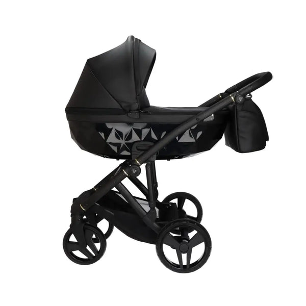 Junama Classic Black Pram – 4 in 1 Luxury Travel System with Isofix Base Junama